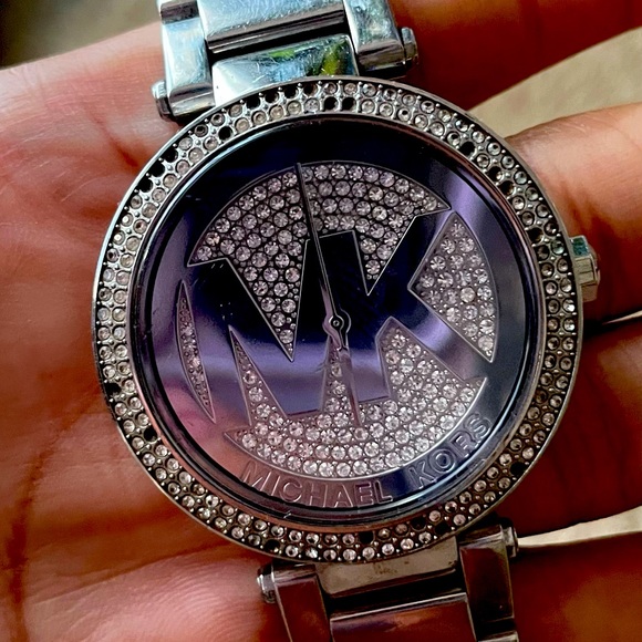 Silver Michael Kors Watch - Picture 1 of 2